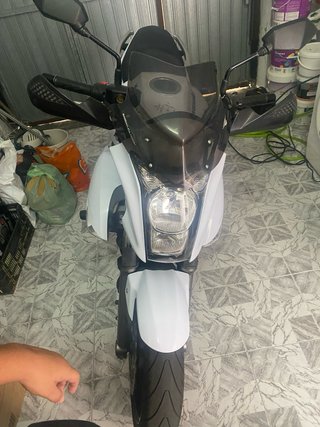 Kawasaki Naked Plata