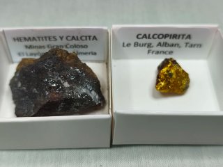 Lote de 12 minerales en cajas de 4 x 4