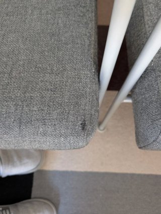 Butaca vintage de tela gris Ikea.