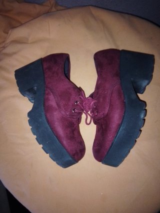 Botines de terciopelo burdeos