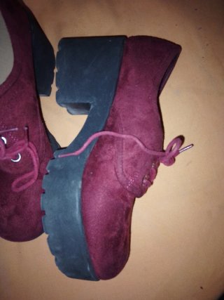 Botines de terciopelo burdeos