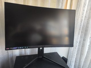 Monitor Gaming MSI Curvo