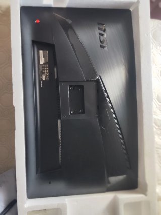 Monitor Gaming MSI Curvo