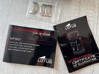 Lotus Cronógrafo Acero Caja y Correa