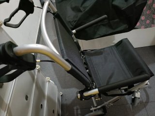Silla de ruedas Mobiclinic es nueva a estrenar