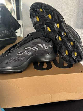 Adidas Yeezy 700 V3 H67799 Talla 44