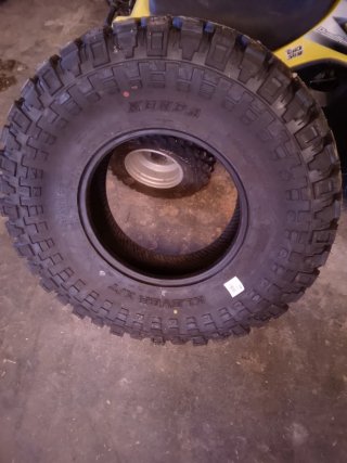 32-10R15 255/85/15Kenda