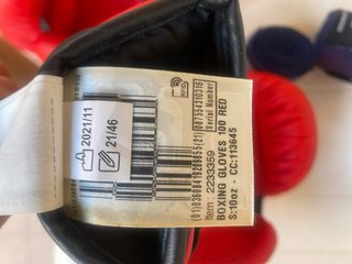 Saco de boxeo Outshock rojo,guantes y protecciones