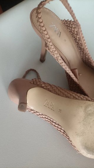 Zapatos Zara Beige T 37-38 para graduación y otros