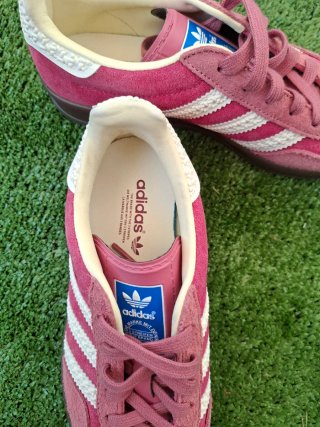 Zapatillas Adidas Rosa y Blanco