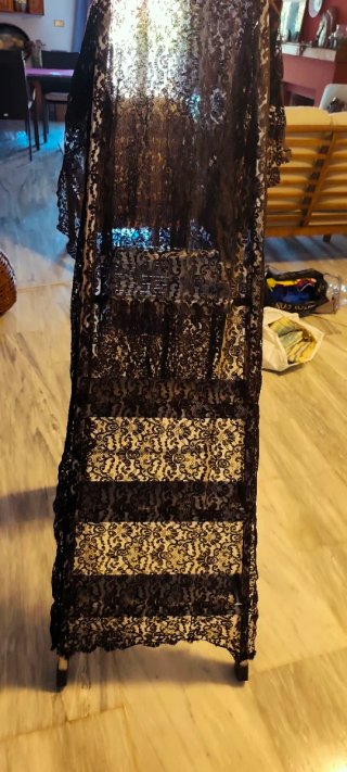 Mantilla encaje principios siglo XX