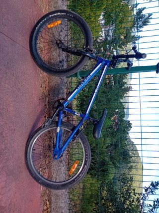Bicicleta BMX Azul