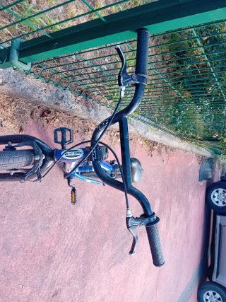 Bicicleta BMX Azul