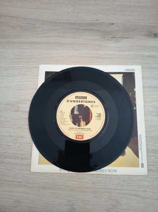 The Undertones 2 Singles Indie