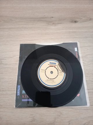 The Undertones 2 Singles Indie