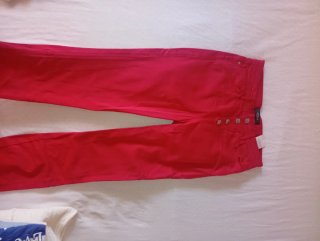 Pantalón Guess Rojo Talla 28 Lycra