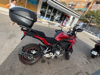 Benelli TRK 502 ABS Roja y Negra