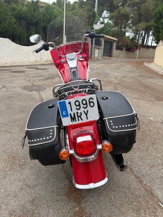 Harley Davidson Hydra Glide Revival. 480km SOLO.