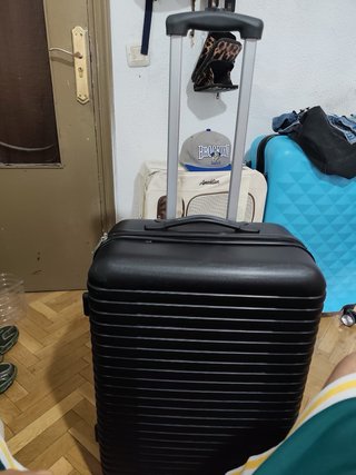 Maleta negra 20Kg