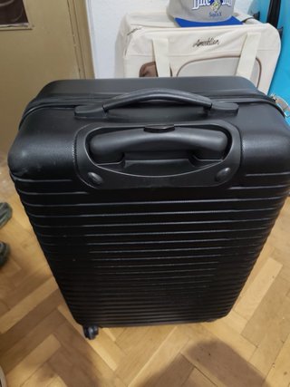 Maleta negra 20Kg