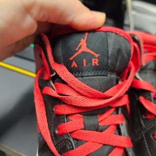 Nike Air Jordan 1 Mid Taglia 37.5