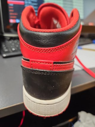 Nike Air Jordan 1 Mid Taglia 37.5