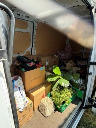 * Mudanzas y portes rápidos Transportes Lobomac