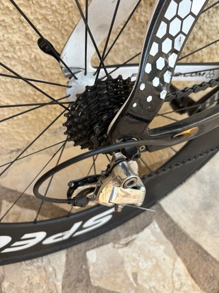 Bicicleta Triatlón Fuji con ruedas perfil. Talla M