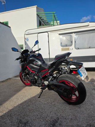 Kawasaki Z900 2021 ITV hasta 2027