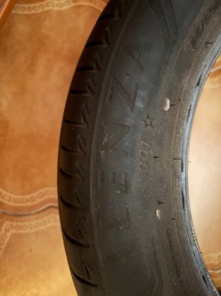 Neumático Bridgestone Alenza  225/60/R18