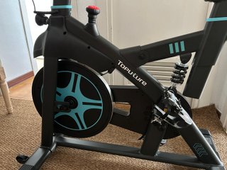 Bicicleta Spinning Magnética TOPUTURE