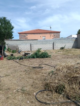 Parcela de 400 m en urbanización torre de santa ma