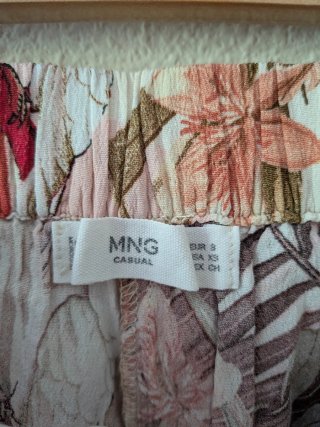 Pantalón corto estampado floral verano
