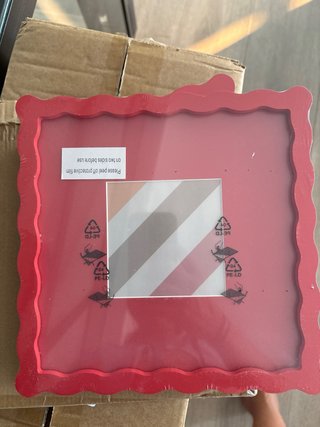 Marcos rojos decorativos para fotos