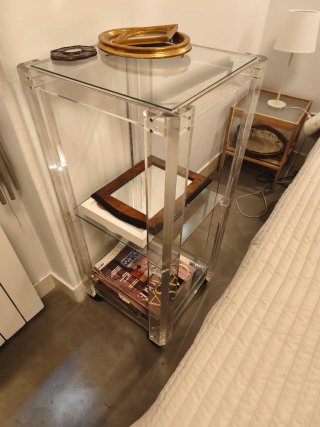 Mueble auxiliar metacrilato y cristal