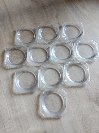 Ceniceros de cristal, son 11