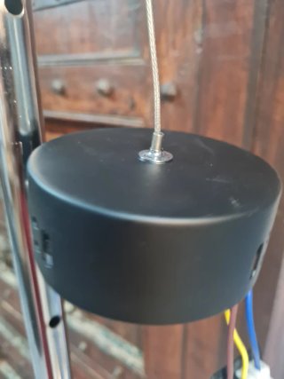 Lámpara esfera madera