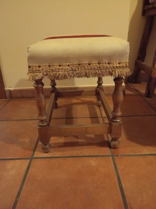 Banquetas de salón estilo clásico