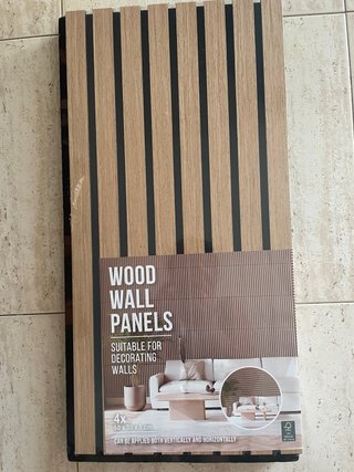 4 cajas de Paneles de pared de madera 4x .
