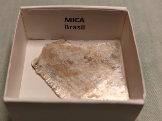 Minerales de cajas de 4 x 4