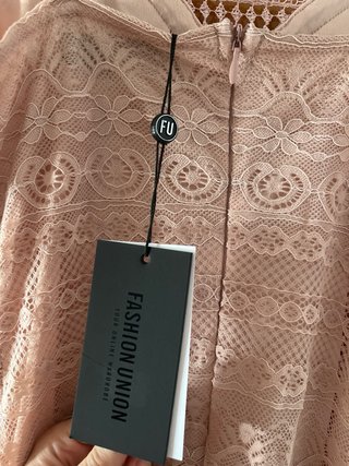 Vestido midi encaje rosa empolvado