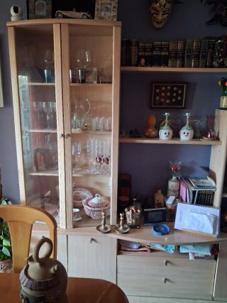 Mueble de salón comedor madera y cristal