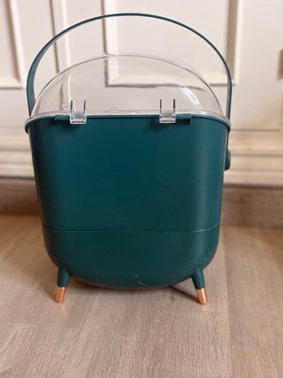 Organizador Maquillaje Teal con Patas Doradas