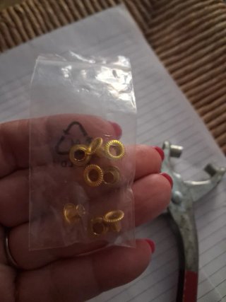 Alicates para tachuelas con remaches