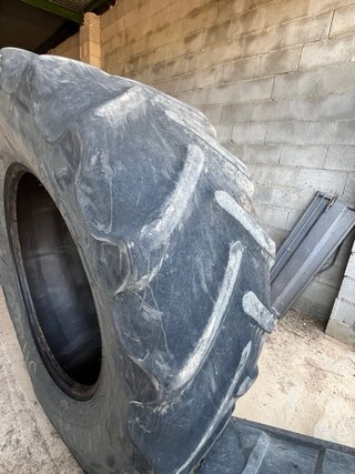 Cubierta Tractor 580/70R38 John Deere