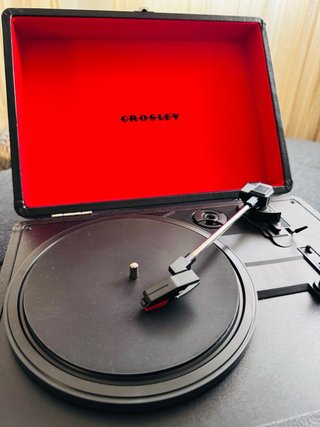 Tocadiscos Crosley Negro y Rojo