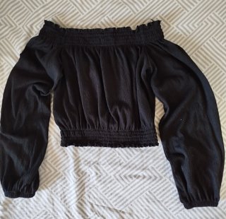 Blusa negra manga larga