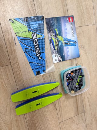 Lego Technic Catamarán 42105