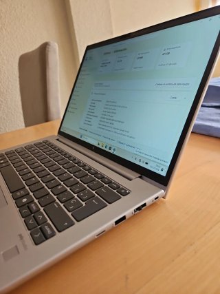 HP Elitebook 11 Gen Intel i5 16GB RAM 512GB SSD
