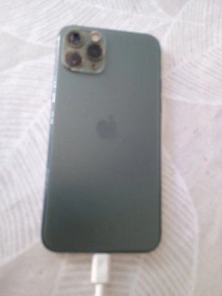 iPhone 11 verde noche  Sólo para piezas